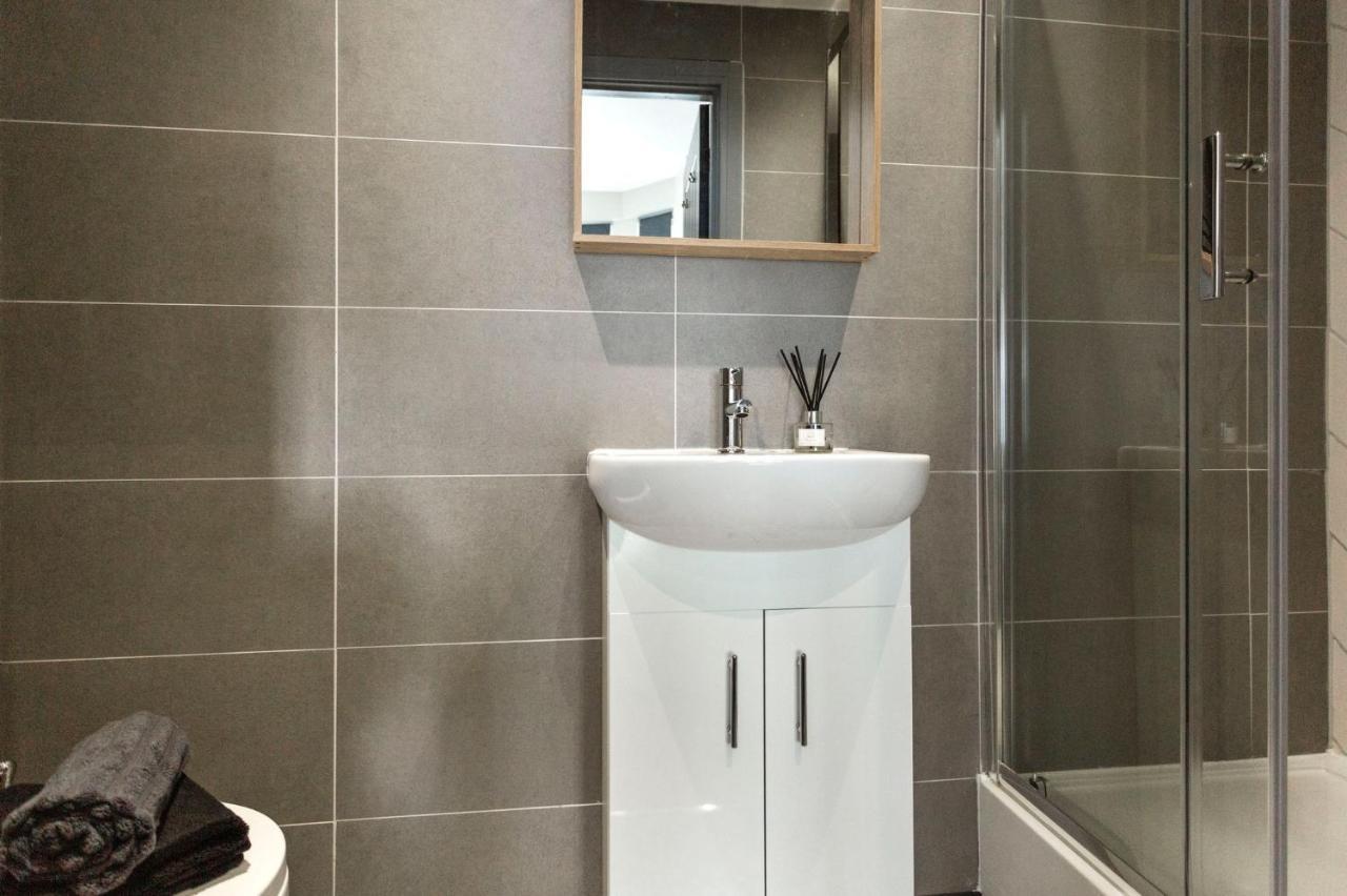 ✰Onpoint -Modern & Fresh Studio Apt Close To Centre - Convenient!✰ Apartamento Beeston  Exterior foto